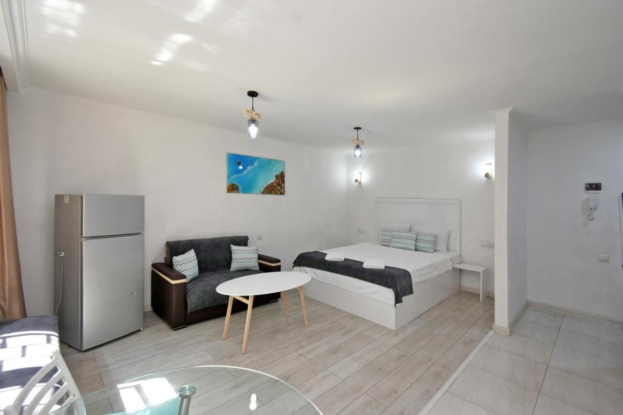 Cozy Apartment Near To The Metro H Kochar 19 エレバン エクステリア 写真